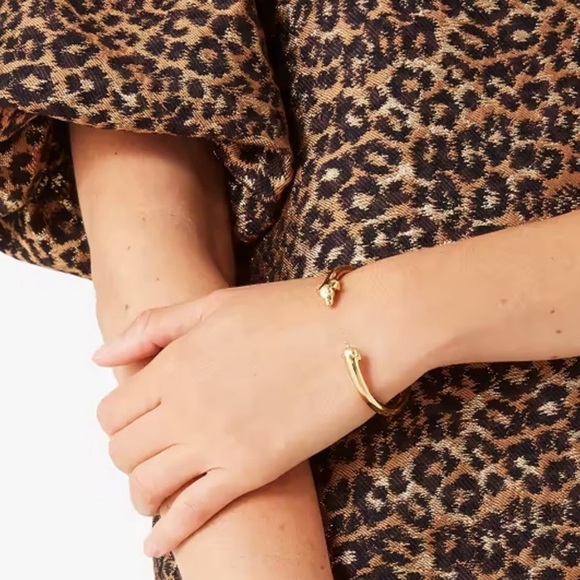 KATE SPADE • Hot Dog Flex Cuff Jewelry Bracelet New York City Nod Gold - Picture 2 of 4